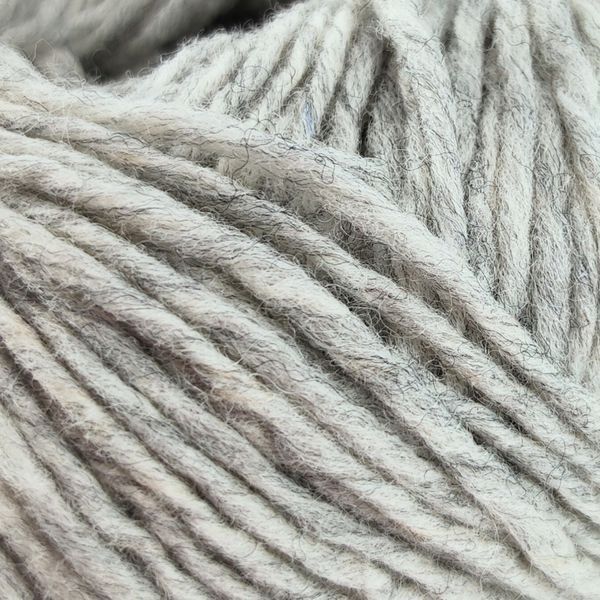 Soft Carded Merino Yarn, light gray 1, Laines du Nord