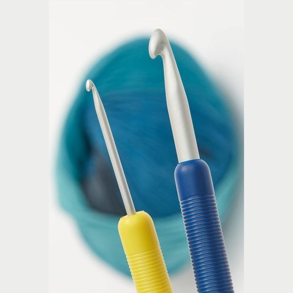 Addi Colours Set Of Hooks in a case, 648-2